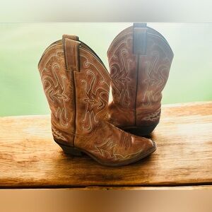 JUSTIN Ladies Bent Rail Western Boot Square Toe size 7B